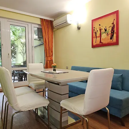 Cozy Place - в центъра, само на 5 минути пеша от плажа Burgaz