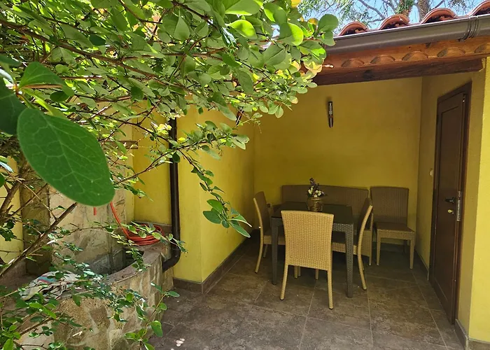 Cozy Place - в центъра, само на 5 минути пеша от плажа * 布尔加斯