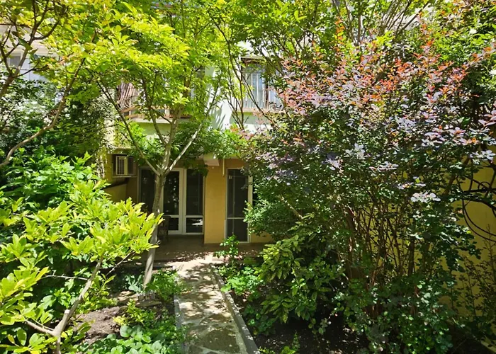 Cozy Place - в центъра, само на 5 минути пеша от плажа